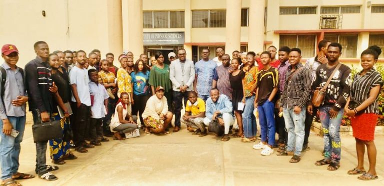 Photo of WorldPop Senior Research Fellow, Dr Chris Nnanatu (centre) with the Dean, Faculty of Physical Science, Nnamdi Azikiwe University (NAU), Professor Kenechukwu Emmanuel Anakwuba, members of the Faculty and workshop participants at NAU. Awka, Nigeria, 17 February 2023.