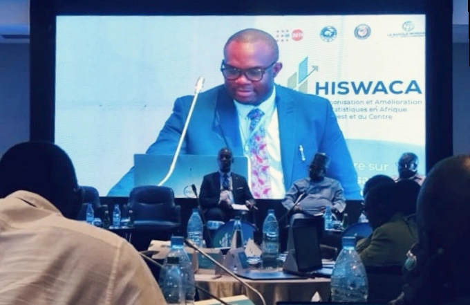 Phot of Dr Chris Nnanatu presenting at the HISWACA conference