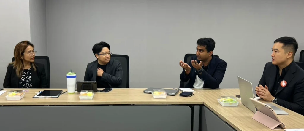 Photo of Dr Somnath Chaudhuri sharing key insights with the TNSO a technical working group.