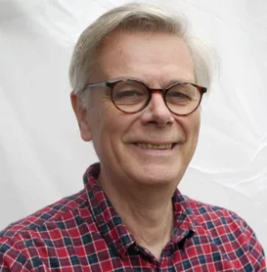 Portrait photo of Dr Tim O'Riordan 300x300