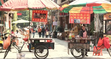 Photo of Street Vendors, Guilin, China